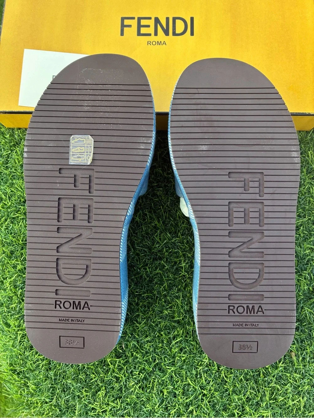 FENDI SUNSHINE STRIPED DENIM PLATFORM SLIDE SANDALS EMBROIDERED LOGO SZ 38.5 NEW